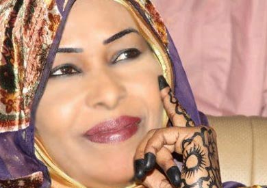 الشاعرة السودانية روضة الحاج